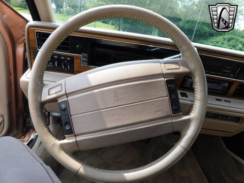 1992 Lincoln Continental Executive