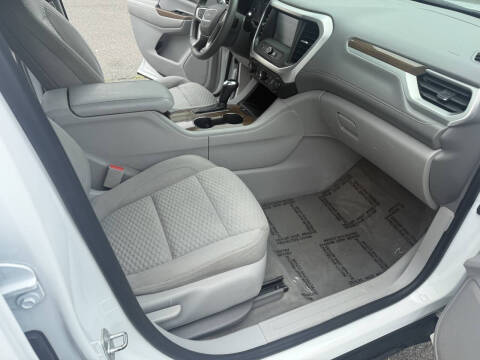 2017 GMC Acadia SLE-1