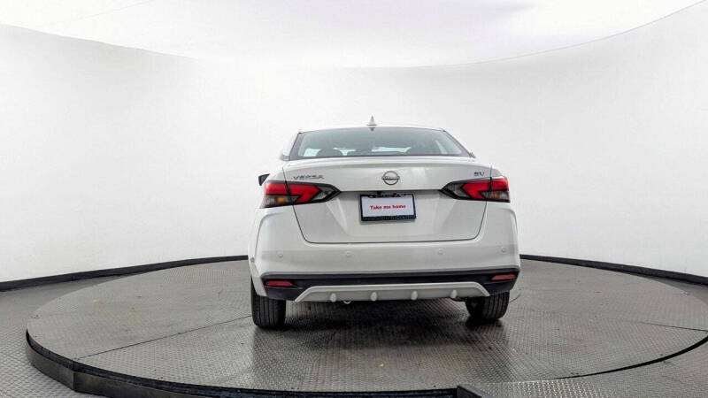 2024 Nissan Versa SV