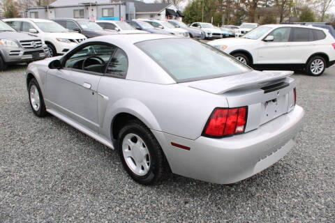 2000 Ford Mustang