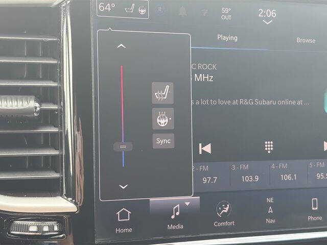 2024 Chrysler Pacifica Plug-In Hybrid Select