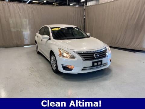 2014 Nissan Altima for sale at Vorderman Imports in Fort Wayne IN