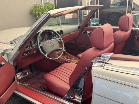 1987 Mercedes-Benz 560-Class 560 SL