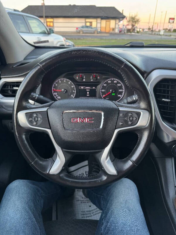 2017 GMC Acadia SLE-1