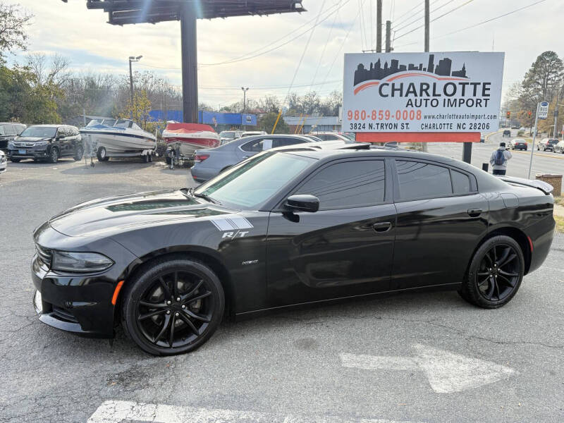 2016 Dodge Charger R/T's photo