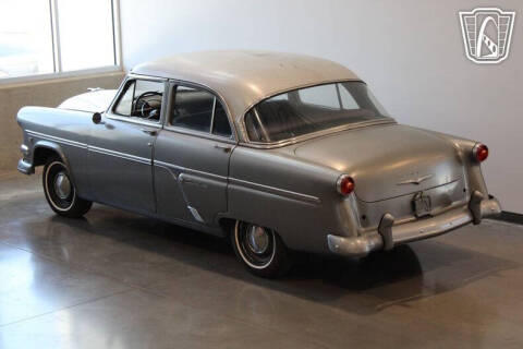 1954 Ford Crestline