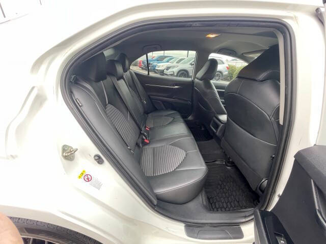 2019 Toyota Camry LE