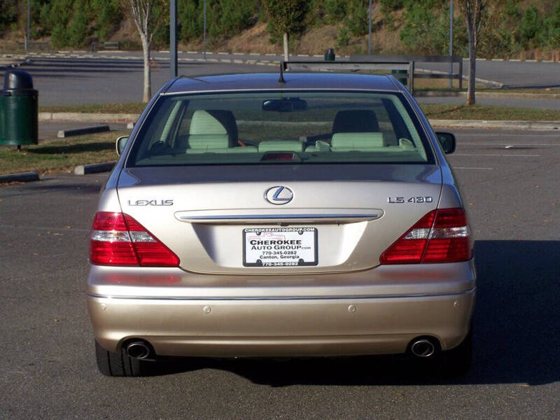 2004 Lexus LS 430