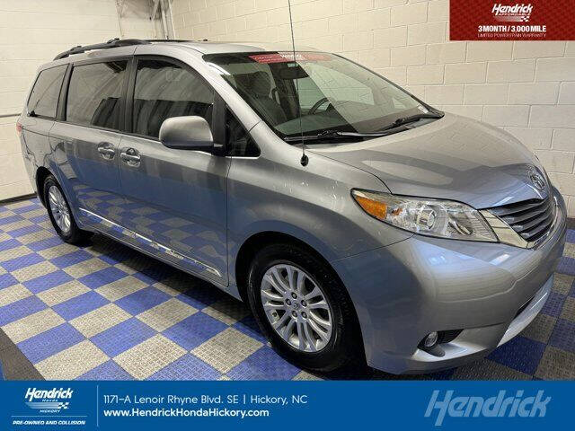 2011 sienna store xle for sale