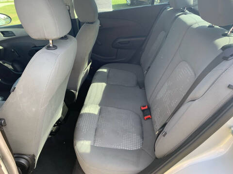 2015 Chevrolet Sonic LS Auto