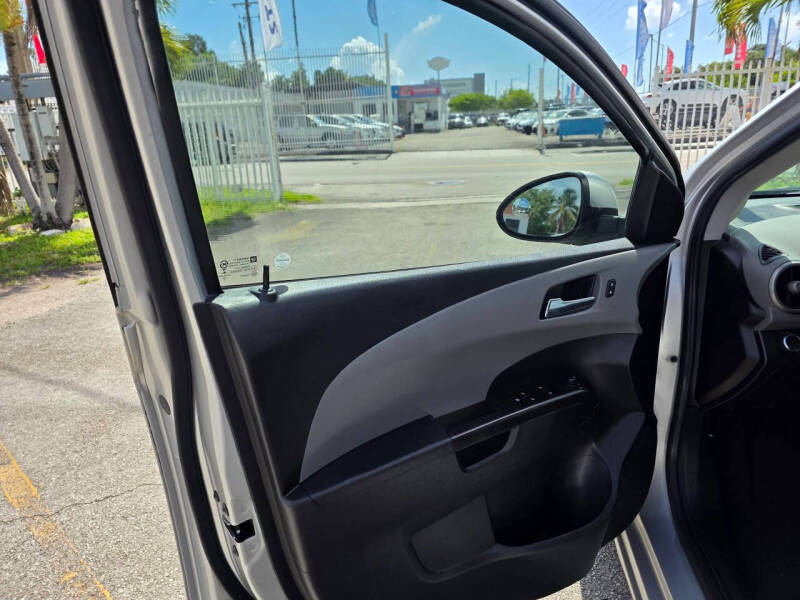 2014 Chevrolet Sonic LT Auto