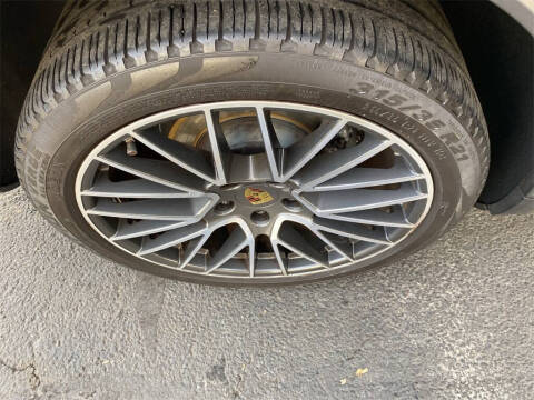 2019 Porsche Cayenne S