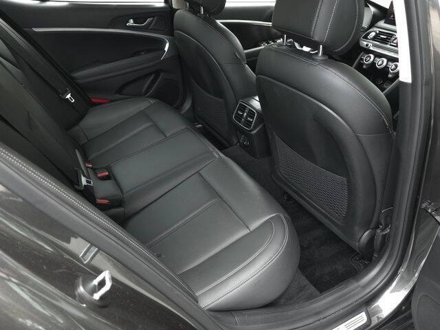 2023 Genesis G70