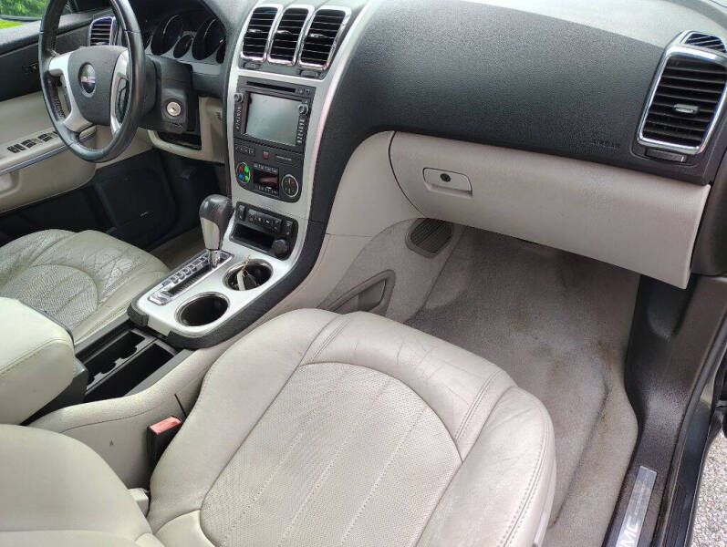 2011 GMC Acadia SLT-2