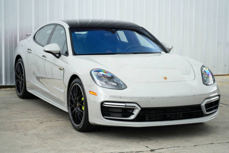 2022 Porsche Panamera 4S E-Hybrid