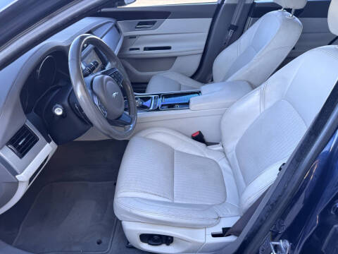 2016 Jaguar XF 35t Prestige