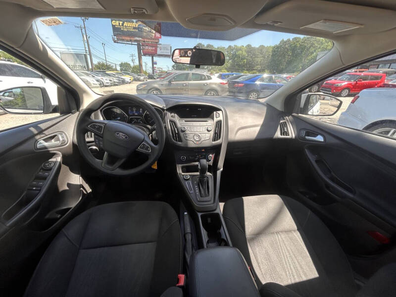 2017 Ford Focus SE