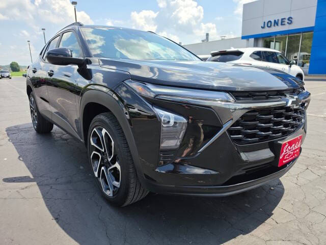 2025 Chevrolet Trax RS