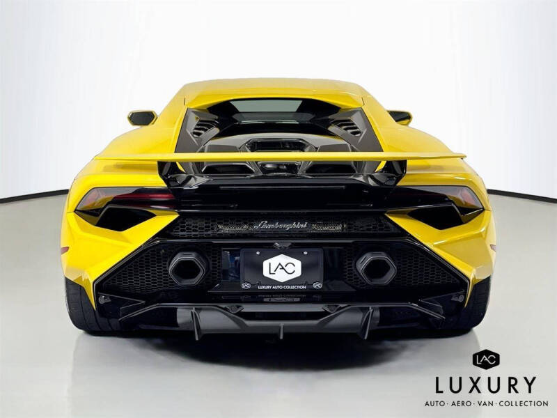 2024 Lamborghini Huracan Tecnica
