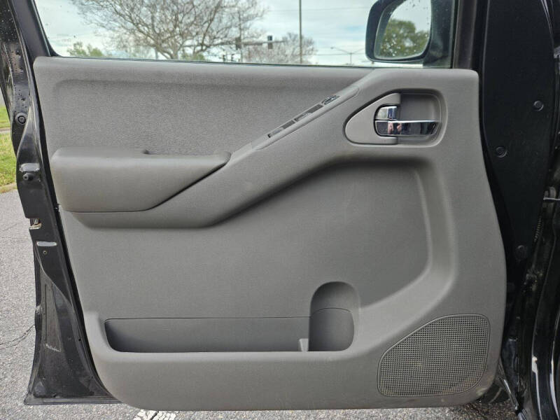 2006 Nissan Frontier SE