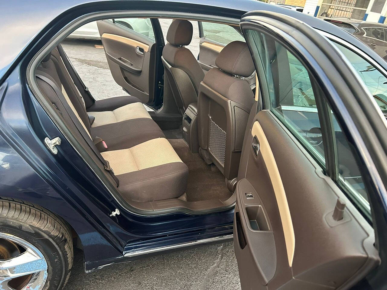 2009 Chevrolet Malibu for sale at Chicago Auto House in Chicago, IL