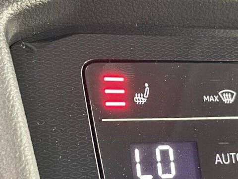 2025 Volkswagen Taos SE 4Motion