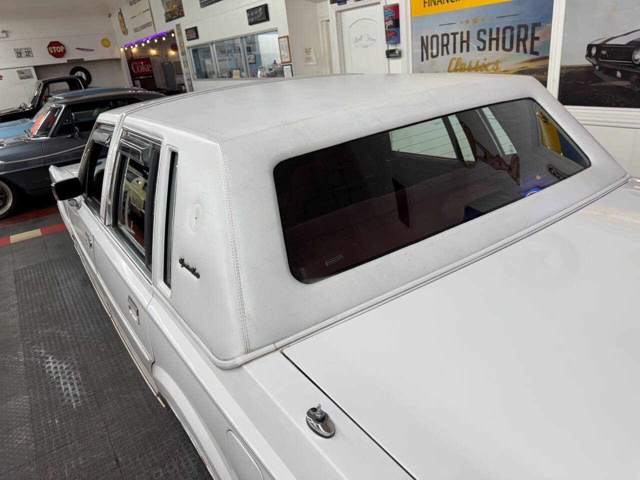 1989 Lincoln Town Car 13