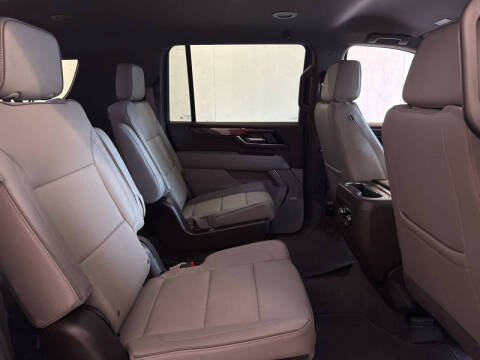 2025 GMC Yukon XL Elevation