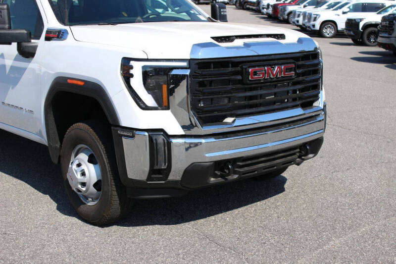 2026 GMC Sierra 3500HD CC Pro