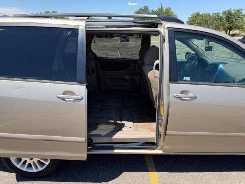 2009 Toyota Sienna LE 7-Passenger
