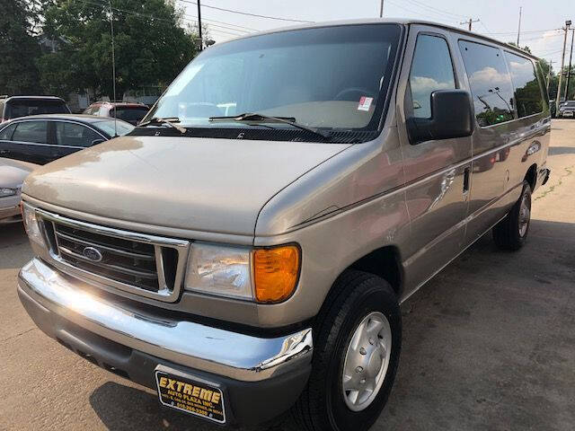 2003 Ford E-Series for sale at Extreme Auto Plaza in Des Moines, IA