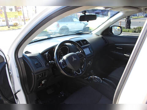 2016 Mitsubishi Outlander Sport 2.4 SE