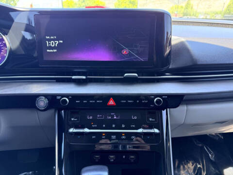 2023 Kia Carnival EX