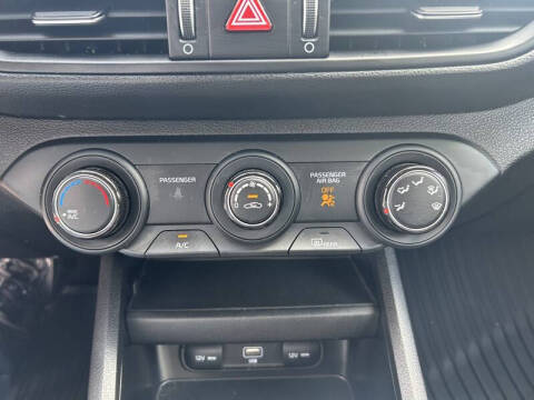 2023 Kia Forte LX