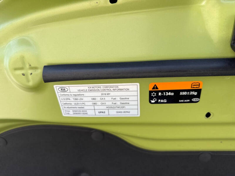 2016 Kia Soul +