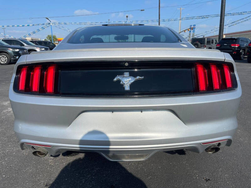 2015 Ford Mustang V6
