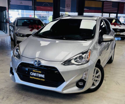 2016 Toyota Prius c Three