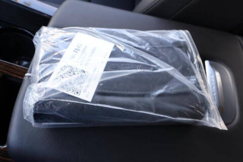 2024 Cadillac Escalade ESV Luxury