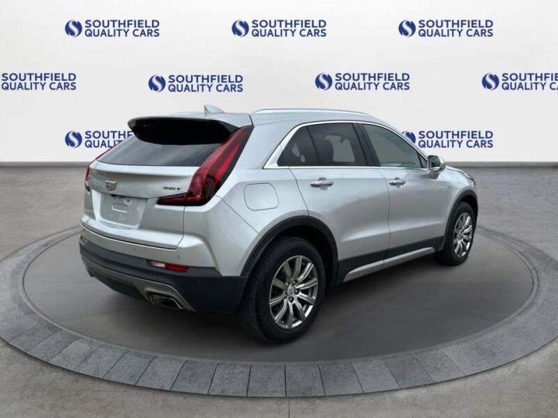 2020 Cadillac XT4 Premium Luxury