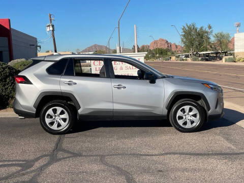 2023 Toyota RAV4 LE