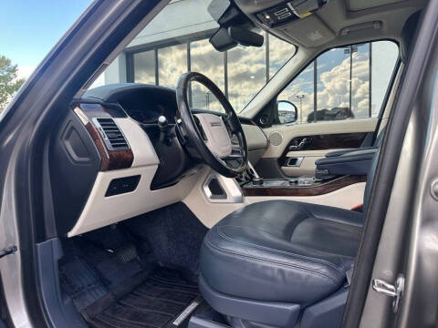 2020 Land Rover Range Rover P525 HSE