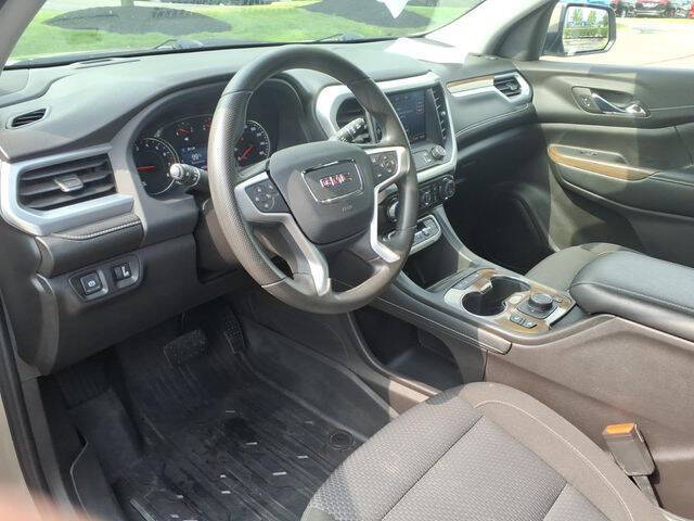 2022 GMC Acadia SLE