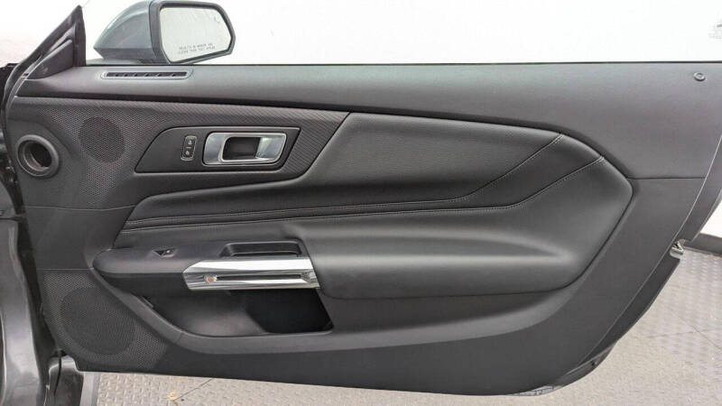 2025 Ford Mustang EcoBoost Premium