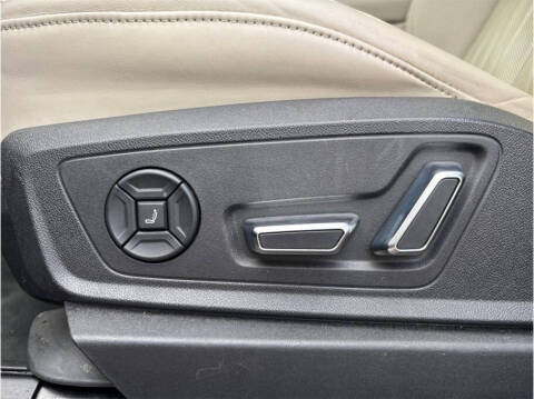 2019 Audi e-tron quattro Prestige