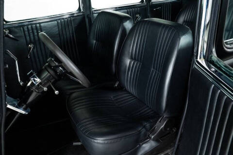 1933 Ford Super Deluxe