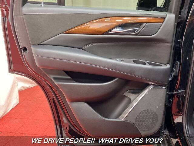 2016 Cadillac Escalade Luxury Collection