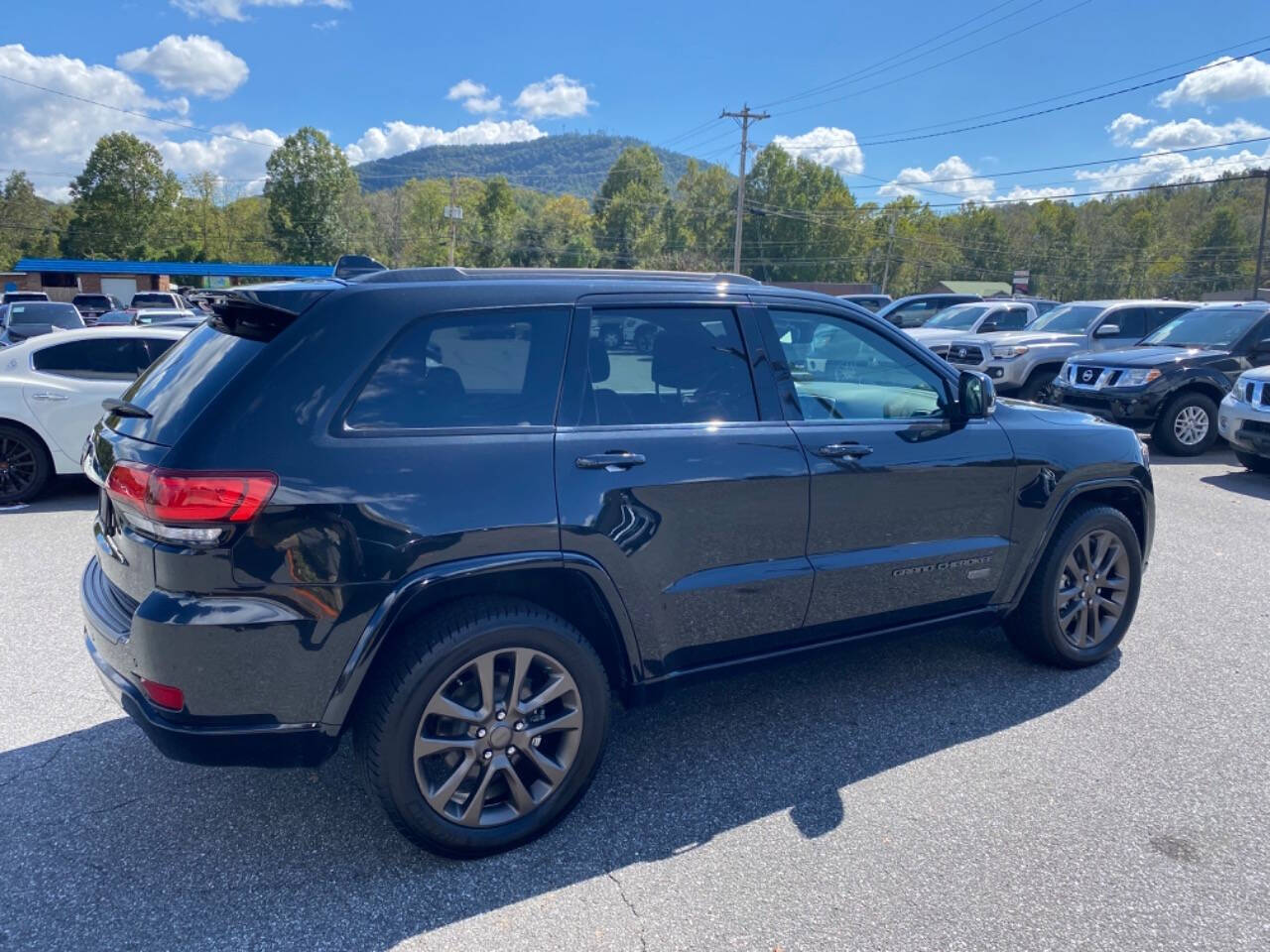 2016 Jeep Grand Cherokee for sale at Driven Pre-Owned in Lenoir, NC