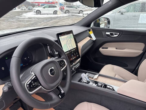 2026 Volvo XC60 B5 Plus