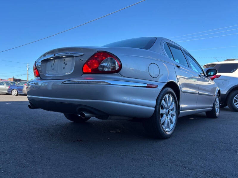 2003 Jaguar X-Type 2.5