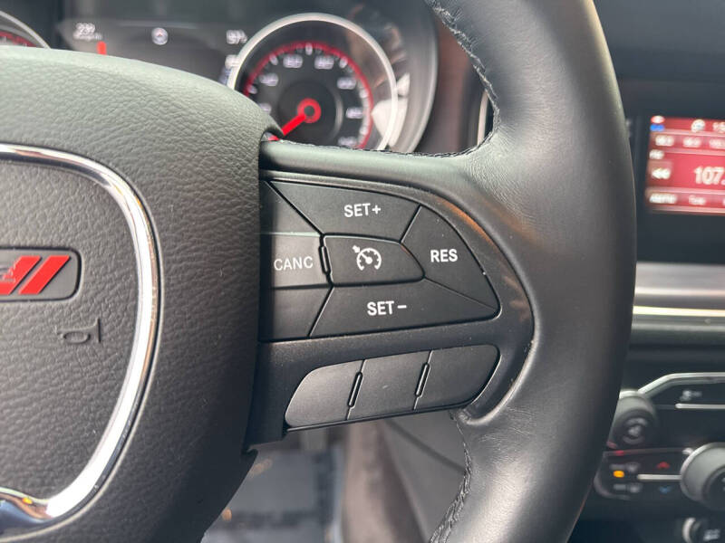 2016 Dodge Charger SE